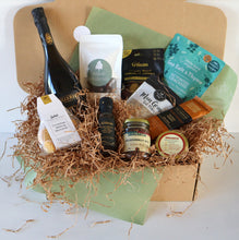 Load image into Gallery viewer, Seasons Greetings Xmas Gift Box